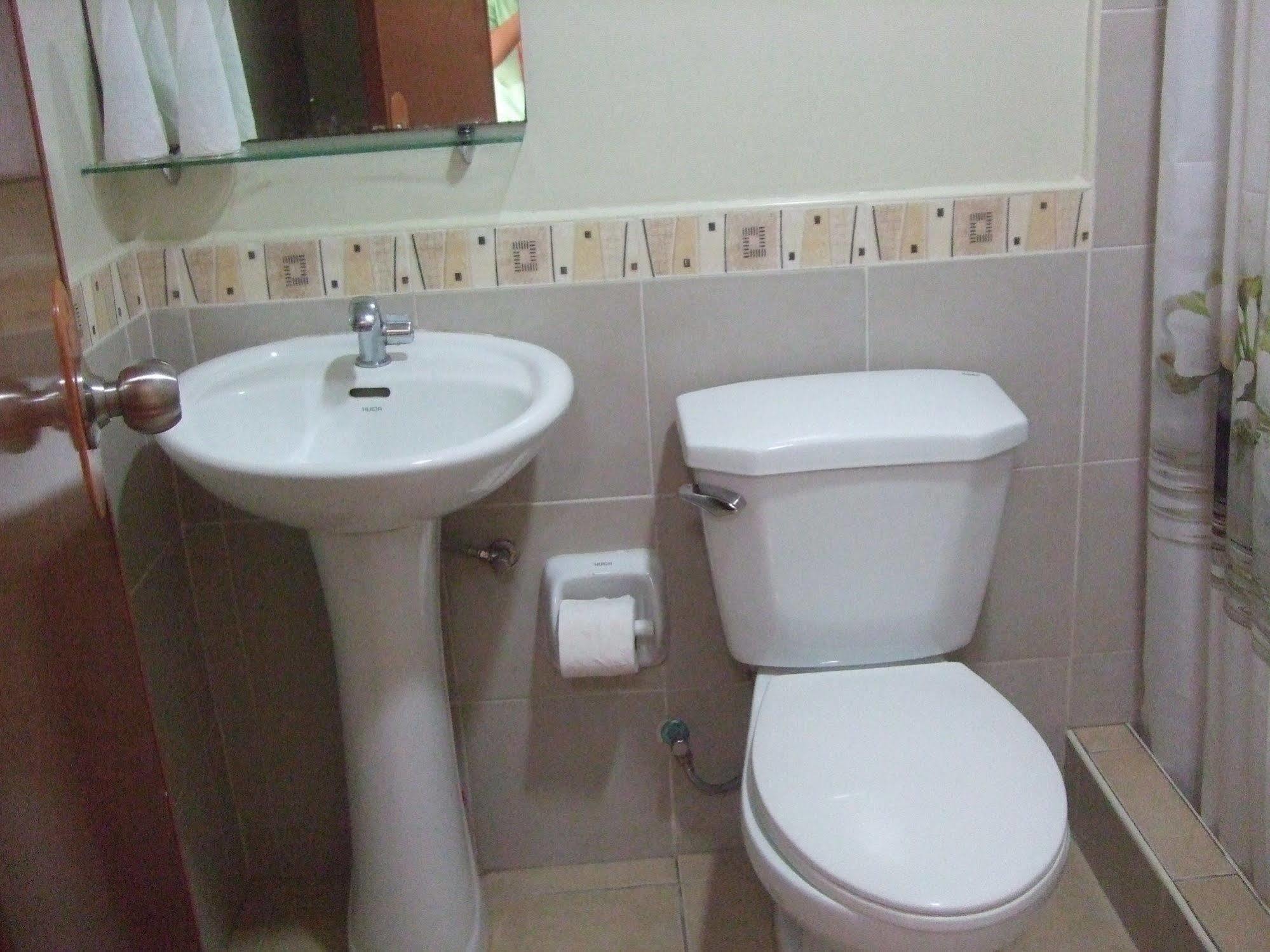 La Esperanza Hotel Kalibo Luaran gambar